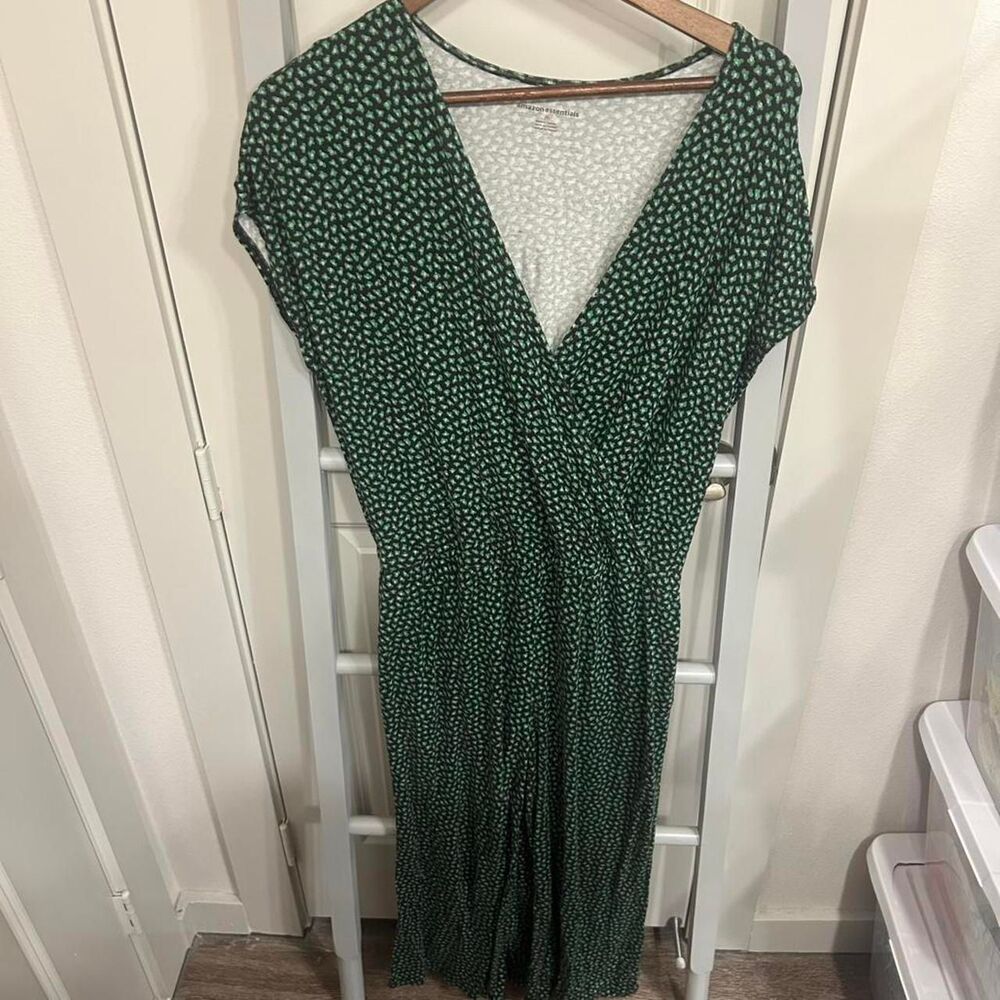 Amazon-essentials Women's Green Jumpsuit